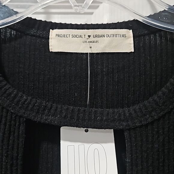 Urban Outfitters Ribbed Top - Picture 2 of 3